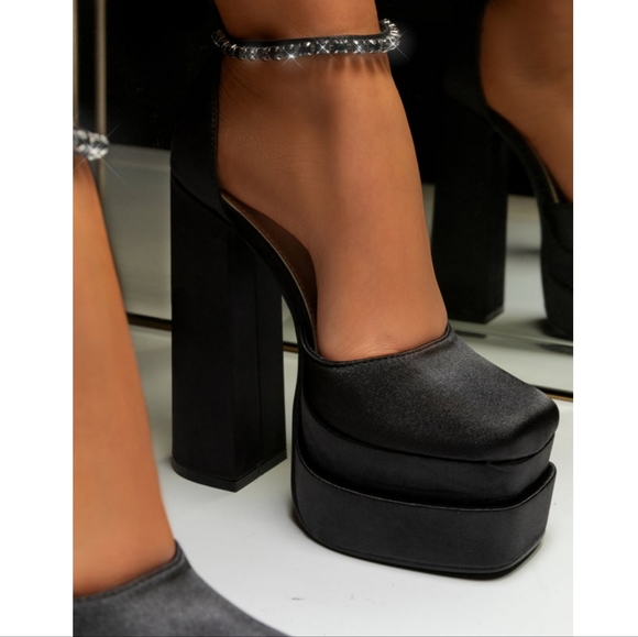 Dolls Kill Shoes - 8.5, 9, 10 & 11🖤𝑴𝑬𝑫𝑼𝑺𝑨 𝑨𝑬𝑽𝑰𝑻𝑨𝑺 𝑷𝑳𝑨𝑻𝑭𝑶𝑹𝑴